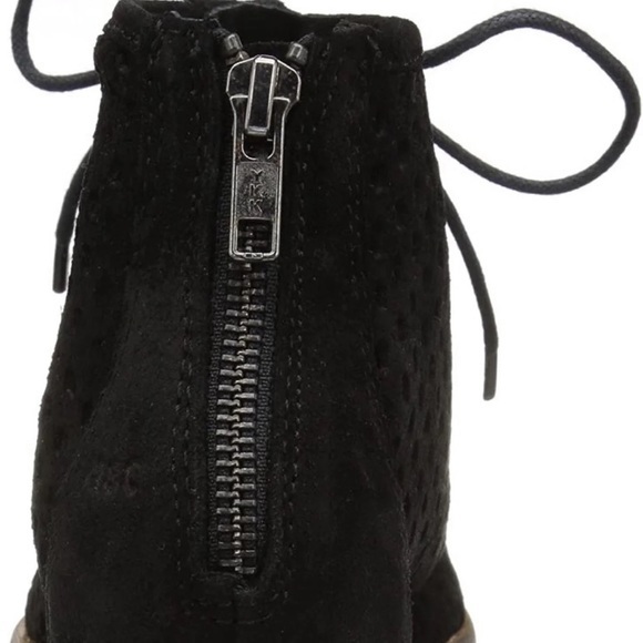 NWT Musse & Cloud Aira Anthro Modcloth Suede Perforated Peep Toe Ankle Booties - Picture 7 of 8